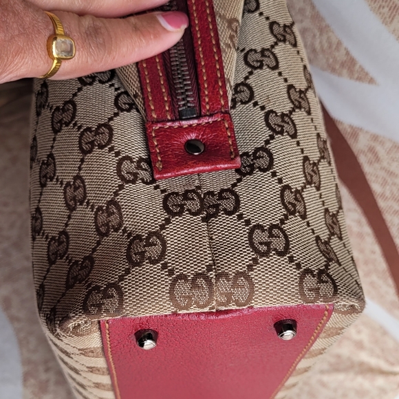 ❤SOLD❤Authentic Gucci Bag - Picture 7 of 13